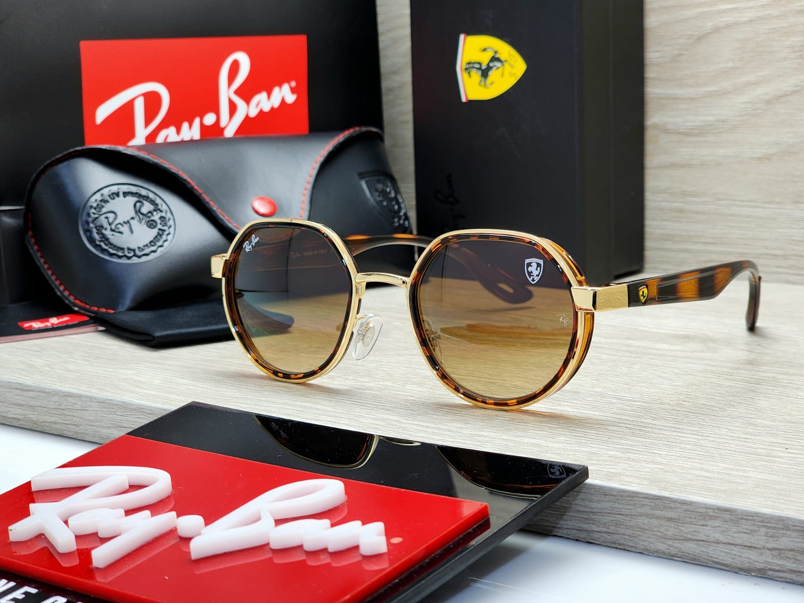 RAYBANESCUDERIAFERRARI CAREY MARCO DORAD